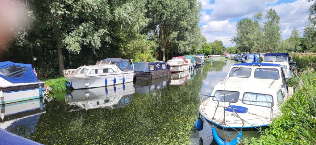 Riverside Walk Chelmsford to Papermill lock 1 riverside-walk-chelmsford-to-papermill-lock